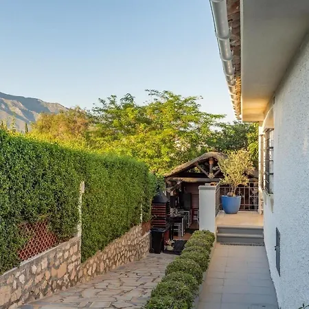 For Rent In Hébergement de vacances Marbellac